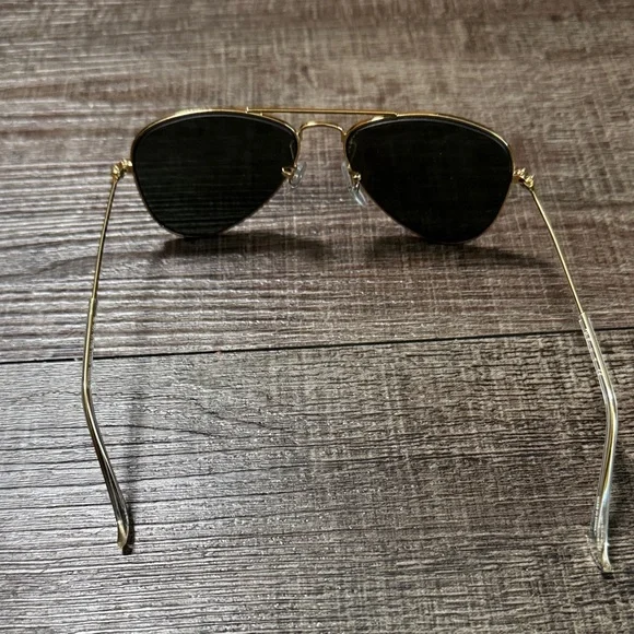 Ray-Ban Jr Gold and Black Aviator Sunglasses with Brown Case - Picture 4 of 13